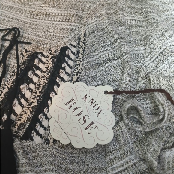 Plus Size Xxl Knox Rose Black and White Knit Top with Tassel Accent - Picture 3 of 8